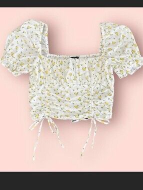 Forever 21 Yellow and White Dainty Floral Crop Top Size Small